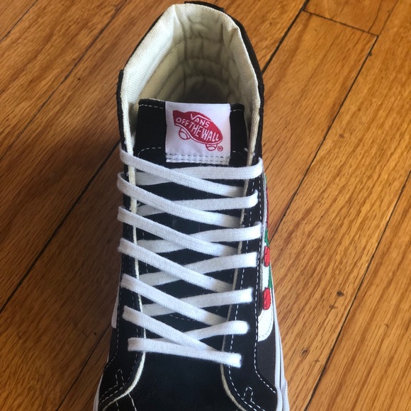 Custom rose vans - Picture 6 of 6